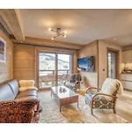 Apartamento Luxurious 4-room With Pool, Gym, And Parking