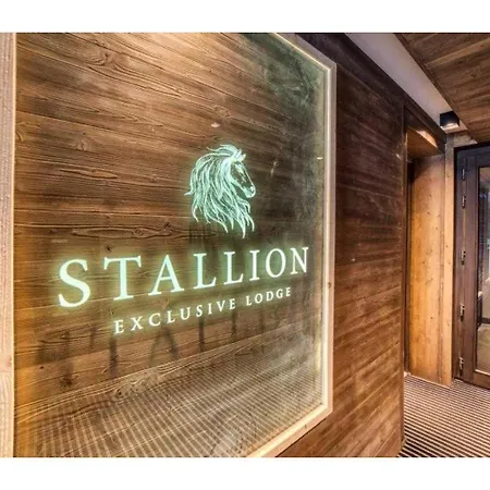 Lejlighed Luxurious 4-room With Pool, Gym, And Parking