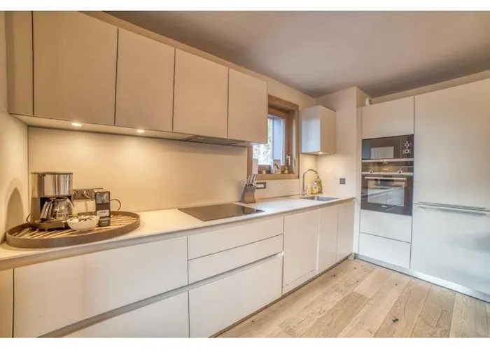 Luxurious 4-room With Pool, Gym, And Parking Megève