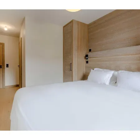 Luxurious 4-room With Pool, Gym, And Parking