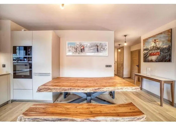 Διαμέρισμα Luxurious 4-room With Pool, Gym, And Parking *